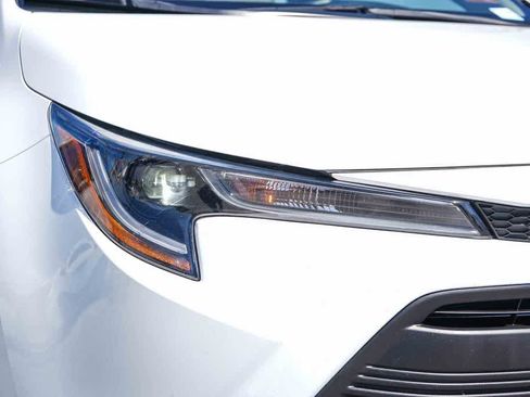 Used 2024 Toyota Corolla LE FWD image 4