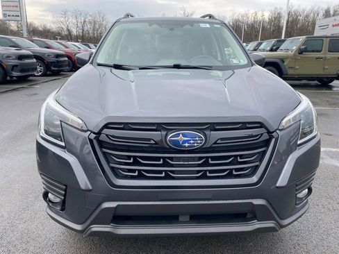 Used 2022 Subaru Forester Premium image 8