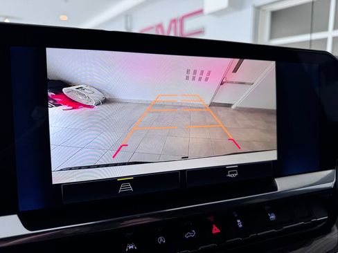 Certified 2024 Chevrolet Silverado 1500 LT image 21