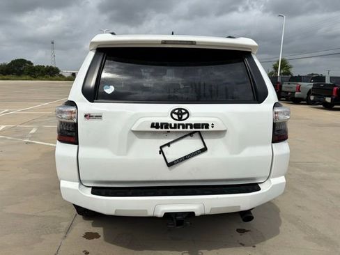 Certified 2024 Toyota 4Runner SR5 Premium AWD/4WD image 5