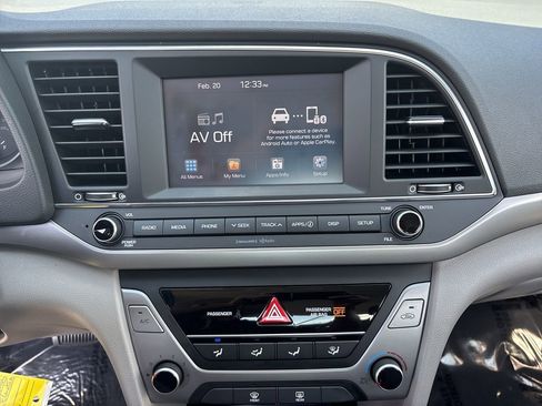 Used 2018 Hyundai Elantra SEL image 19