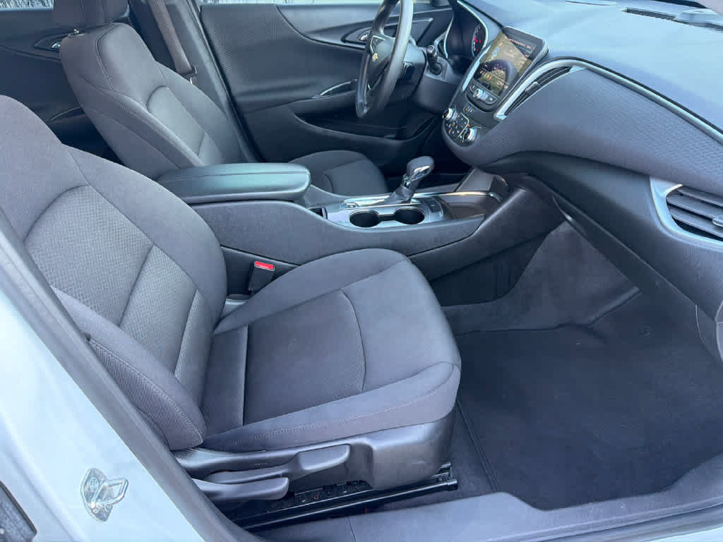 Used 2023 Chevrolet Malibu LT FWD image 13