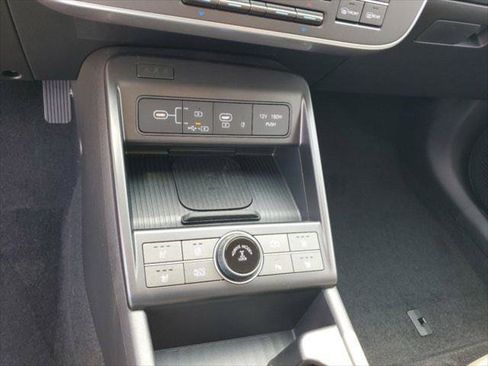 New 2024 Hyundai Kona Limited AWD/4WD image 12