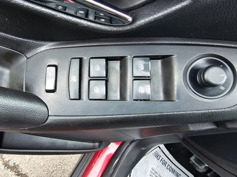 Used 2015 Chevrolet Trax LT image 29