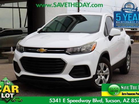 Used 2018 Chevrolet Trax LS w/ LPO, Cargo Package FWD image 1