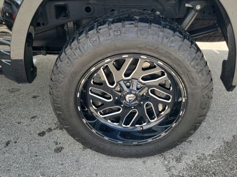 Used 2023 Ford F150 Lariat w/ Equipment Group 502A High AWD/4WD image 33