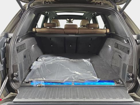 New 2026 BMW X5 xDrive50e w/ Climate Comfort Package AWD/4WD image 11