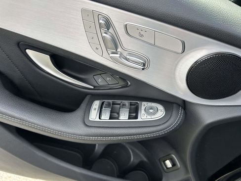 Used 2019 Mercedes-Benz GLC 300 4MATIC image 20