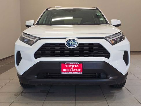 Used 2023 Toyota RAV4 XLE w/ Convenience Package AWD/4WD image 6