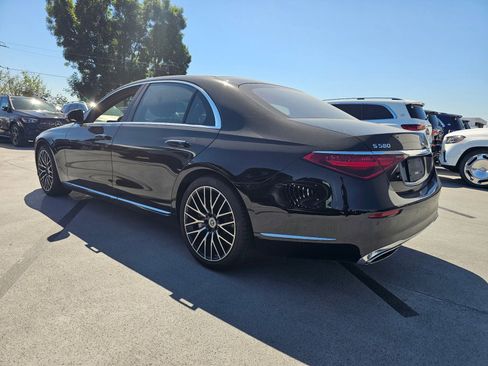 Used 2025 Mercedes-Benz S 580 4MATIC Sedan image 3