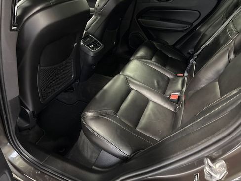 Used 2021 Volvo XC60 T5 Inscription w/ Climate Package image 42