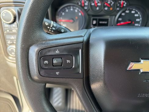 Used 2020 Chevrolet Silverado 1500 Custom w/ Custom Value Package image 46