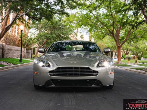 Used 2017 Aston Martin V12 Vantage S image 7