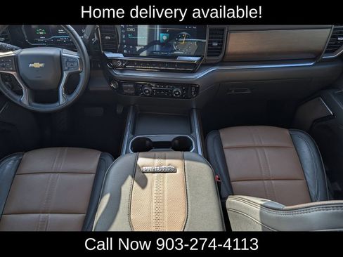 Used 2024 Chevrolet Silverado 2500 High Country w/ Technology Package AWD/4WD image 15