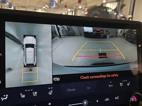 Used 2024 Lexus GX 550 image 19