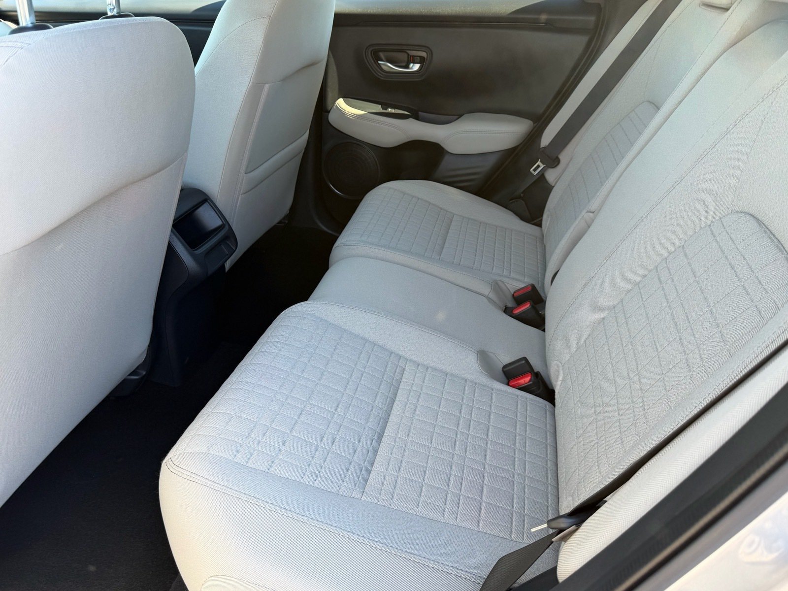 Certified 2027 Honda HR-V LX image 16