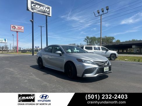 Used 2023 Toyota Camry XSE image 1
