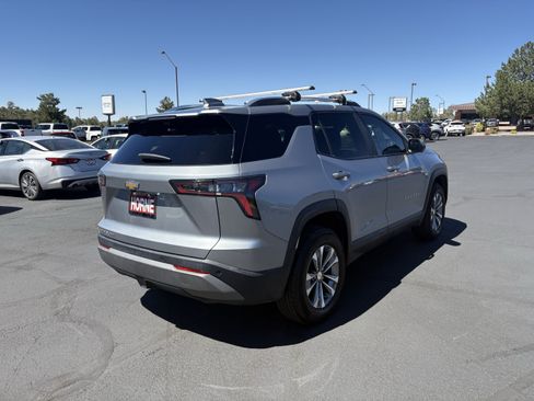 Used 2025 Chevrolet Equinox LT w/ Convenience Package II AWD/4WD image 6