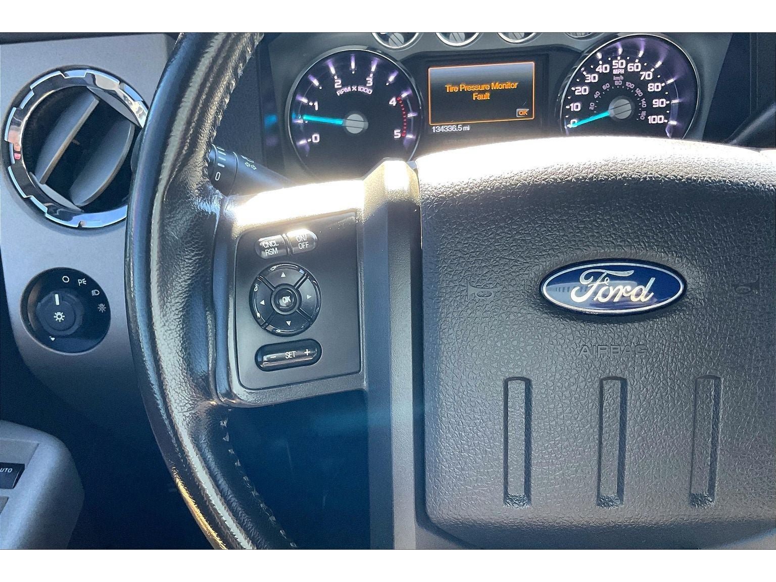 Used 2015 Ford F350 Lariat w/ Lariat Ultimate Package AWD/4WD image 20