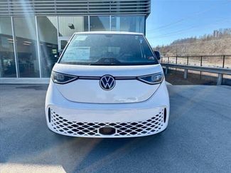 New 2025 Volkswagen ID. Buzz Pro S video 2