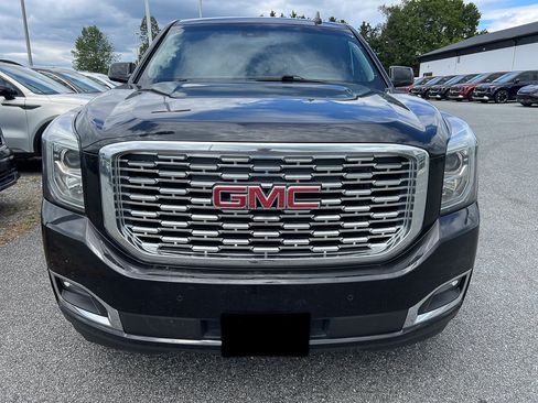 Used 2018 GMC Yukon Denali w/ Open Road Package AWD/4WD image 10