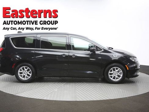 Used 2022 Chrysler Voyager LX FWD image 47