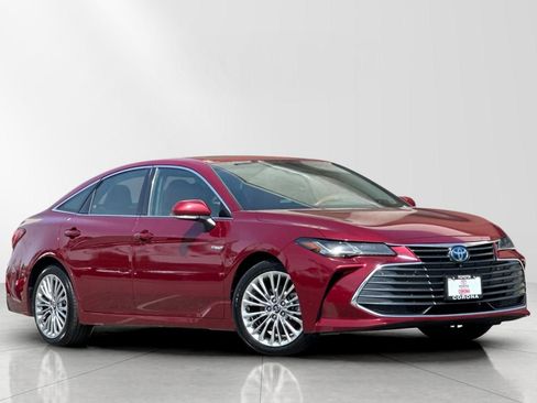 Used 2019 Toyota Avalon Limited w/ Advanced Safety Package image 1