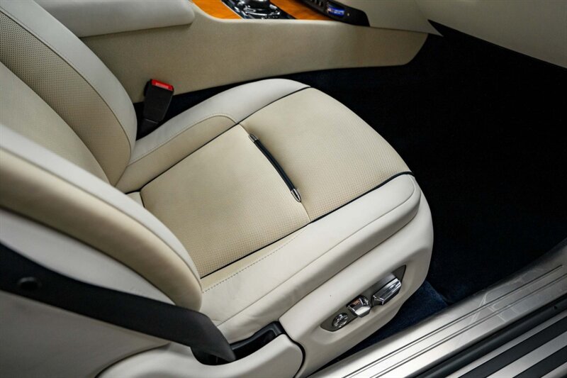 Used 2015 Rolls-Royce Wraith RWD image 38
