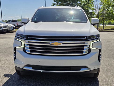 Used 2023 Chevrolet Tahoe High Country AWD/4WD image 2
