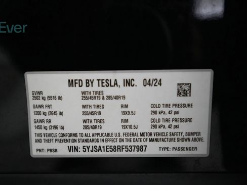 Used 2024 Tesla Model S AWD/4WD image 29