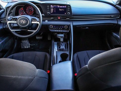 Used 2023 Hyundai Elantra SEL image 35