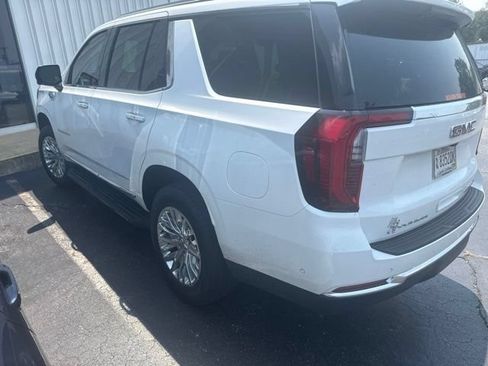 Used 2025 GMC Yukon Elevation AWD/4WD image 12