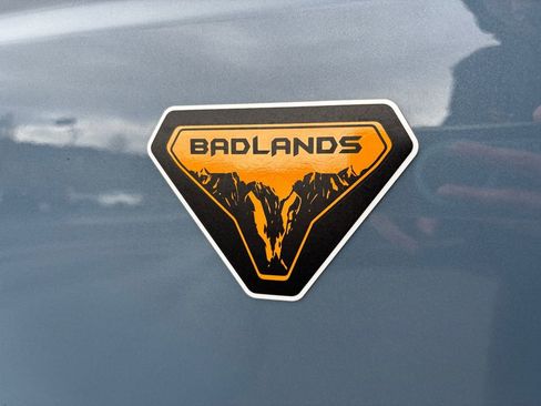 Used 2025 Ford Bronco Badlands AWD/4WD image 32