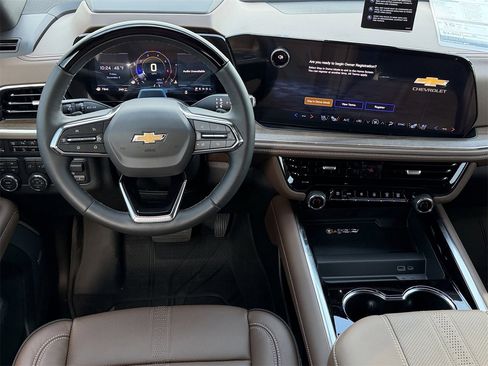 New 2026 Chevrolet Suburban High Country image 11