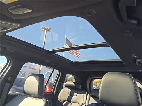 New 2025 Jeep Grand Cherokee Limited w/ Trailer Tow Package image 8