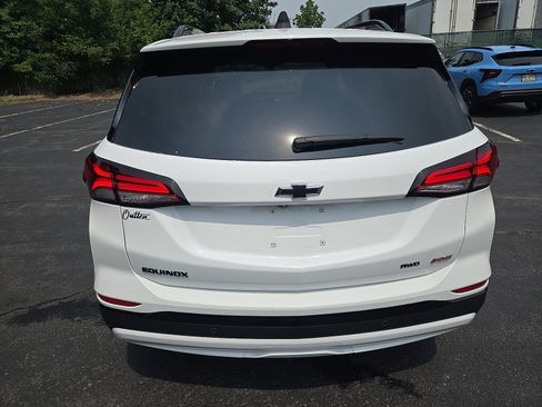 Used 2024 Chevrolet Equinox RS w/ RS Leather Package AWD/4WD image 4