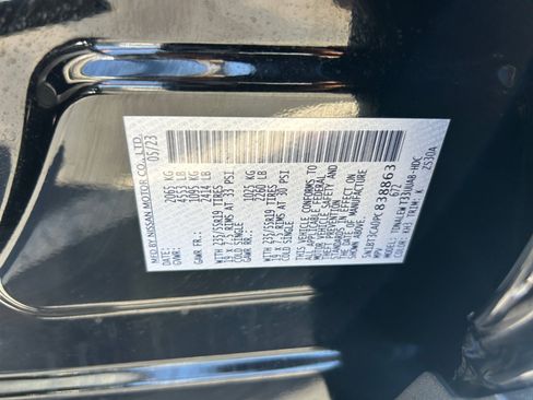Used 2023 Nissan Rogue SL w/ SL Premium Package FWD image 2
