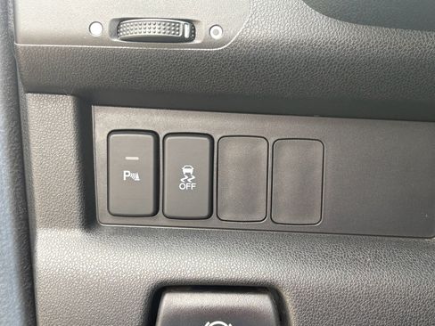 Used 2013 Honda Pilot Touring image 12