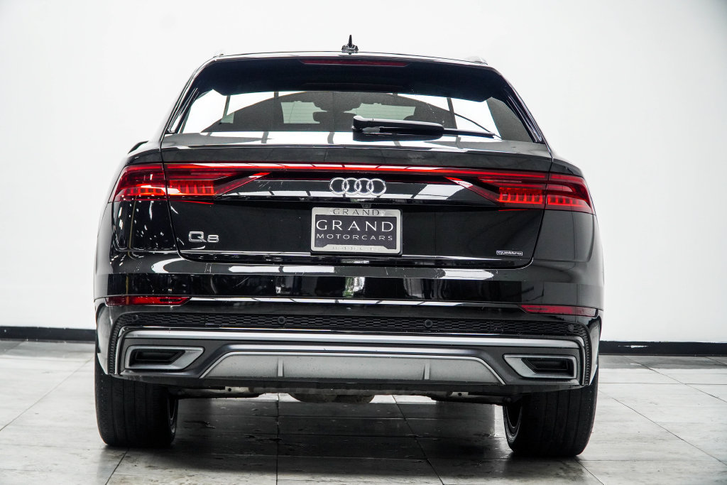 Used 2023 Audi Q8 Premium Plus AWD/4WD image 17