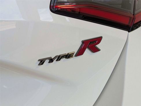 Used 2025 Honda Civic Type R image 7