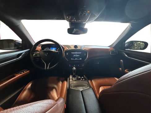 Used 2018 Maserati Ghibli RWD image 29