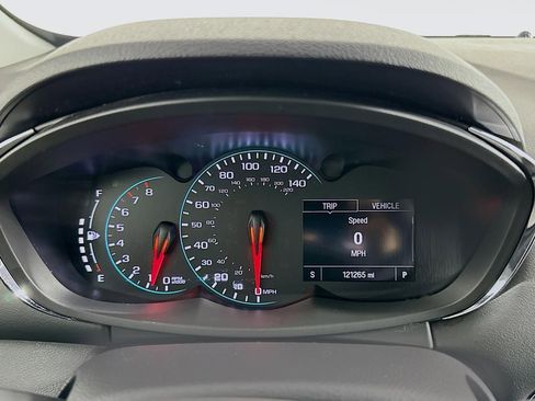 Used 2018 Chevrolet Trax LT w/ LT Convenience Package image 39