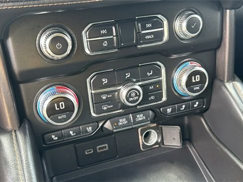 Used 2022 GMC Yukon AT4 w/ Max Trailering Package image 12