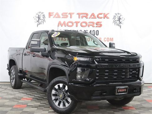 Used 2021 Chevrolet Silverado 2500 Custom w/ Custom Value Package AWD/4WD image 3