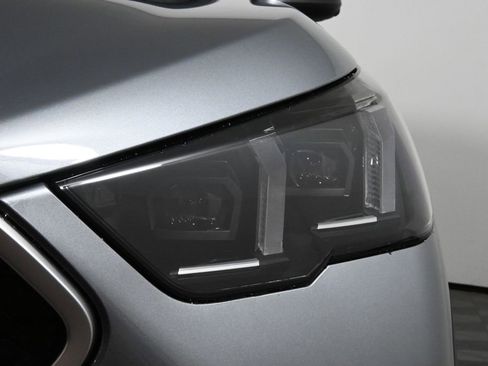 Certified 2025 BMW X2 xDrive28i w/ Technology Package image 11