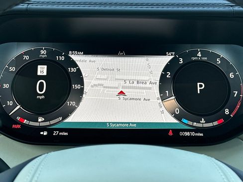 Used 2024 Land Rover Range Rover Long Wheelbase Autobiography image 19