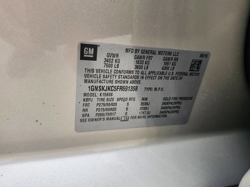 Used 2015 Chevrolet Suburban LT image 38