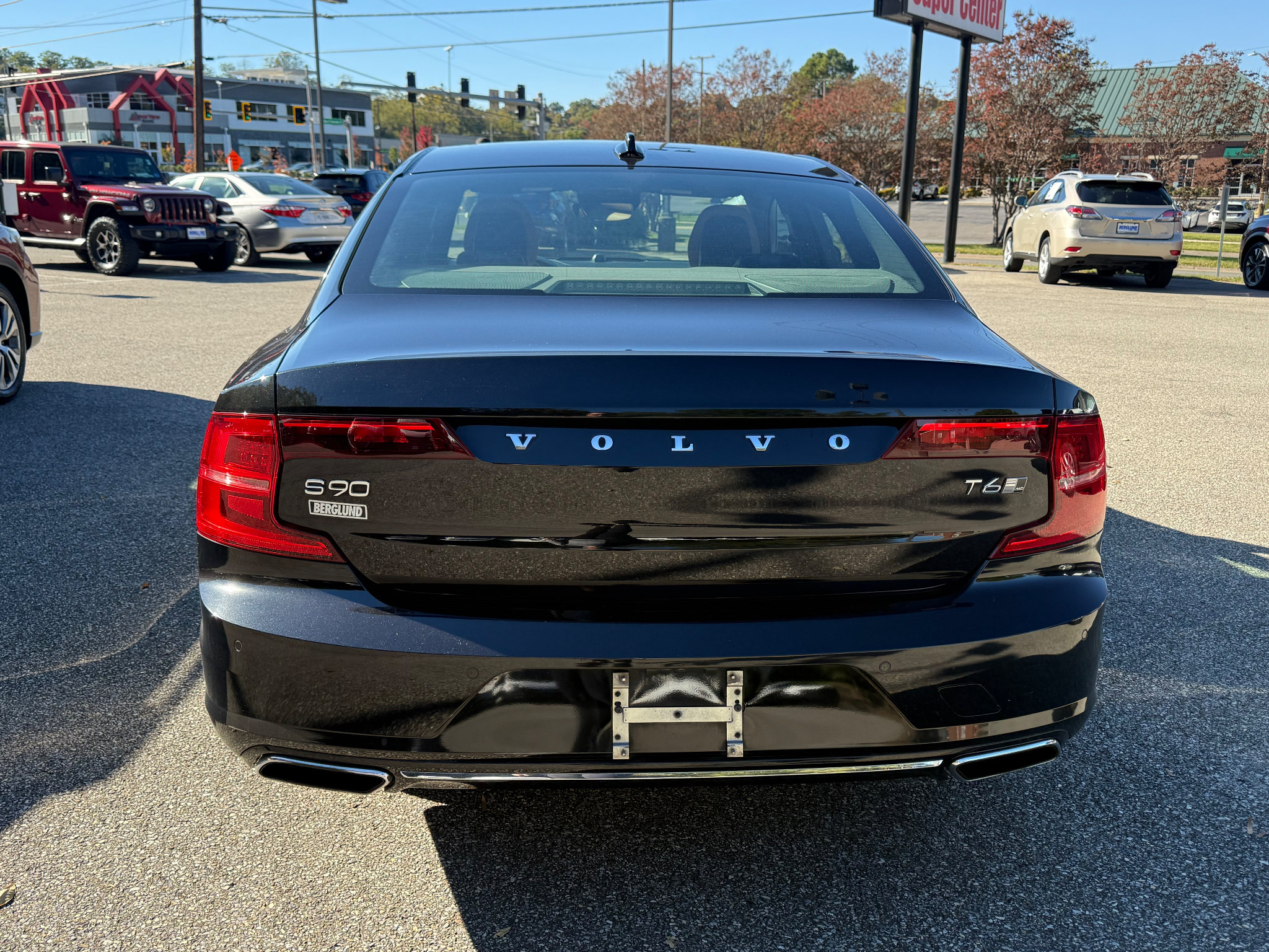 Used 2017 Volvo S90 T6 Inscription w/ Vision Package AWD/4WD image 6