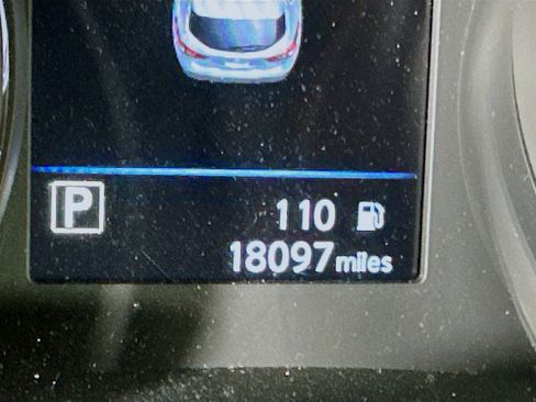 Used 2022 Nissan Rogue Sport SV image 19