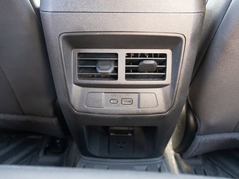 Used 2024 GMC Canyon AT4X image 19